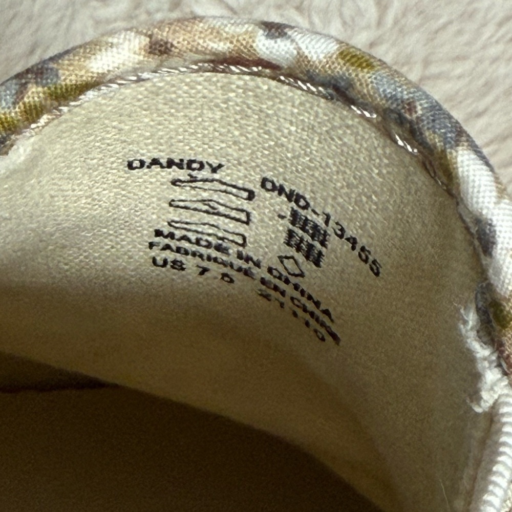 Taos "Dandy" Slip On Daisies Canvas Sneaker Womens Sz 7.5 - Picture 6 of 11